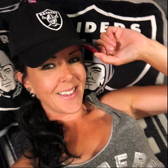 Meet your Posher, Summer - Picture 1 of 1